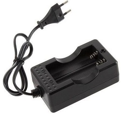 Nabíječka pro 2x Li-Ion 18650 HD-999A